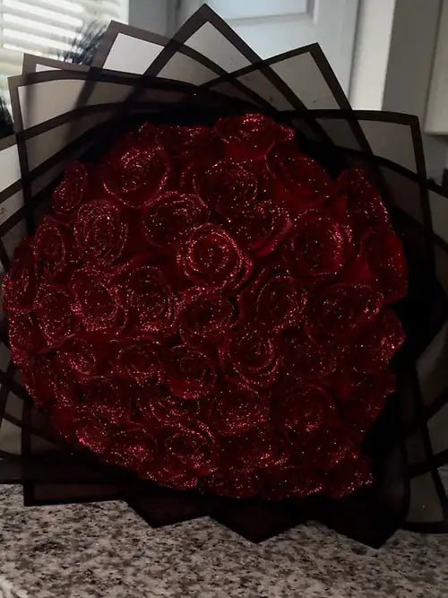 💕 Pllaka™ Rose Bouquet - Best Gift to your Loved ones - Pllaka Shop
